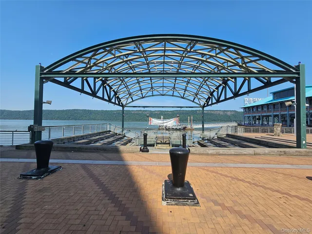 $2,500 | 23 Water Grant Street, Unit 4J, Yonkers, NY 10701