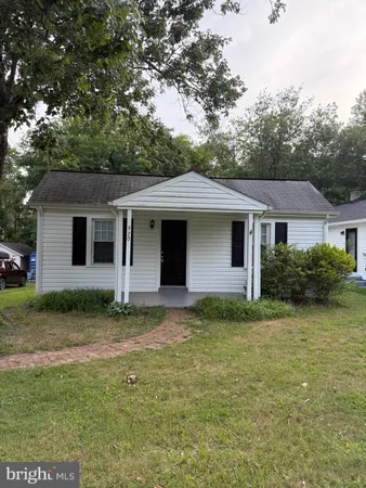 $1,400 | 920 Northside Drive, Fredericksburg, VA 22405