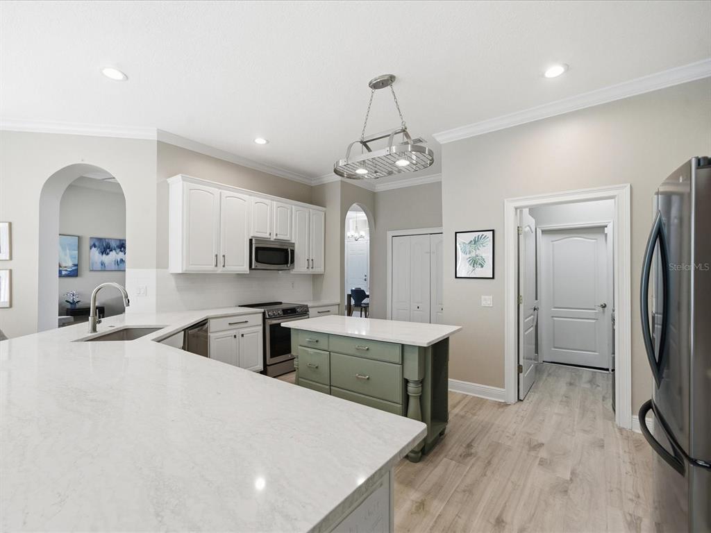 18931 Chaville Road Lutz, FL 33558 - Photo 18 of 78