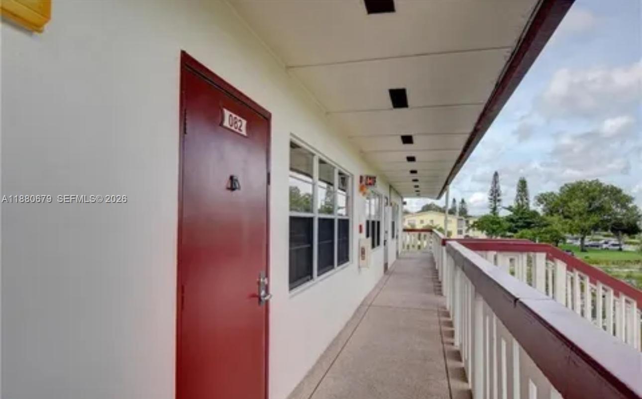 82 Fanshaw B, Unit 82 Boca Raton, FL 33434 - Photo 2 of 7 a view of a balcony