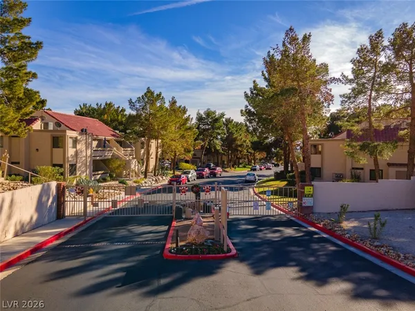 $129,900 | 3830 Desert Marina Drive, Unit 176, Laughlin, NV 89029