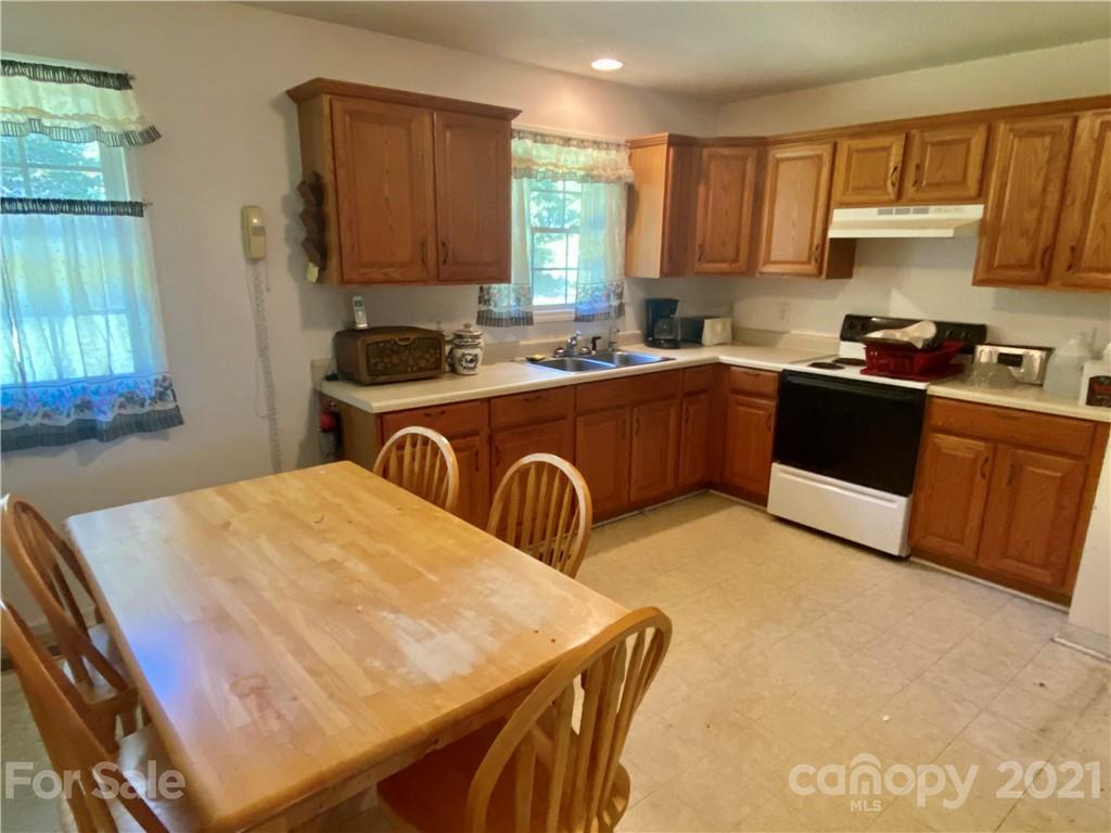 3914 Wolf Pond Road Monroe, NC 28112 - Photo 11 of 24 Gallery Image 11