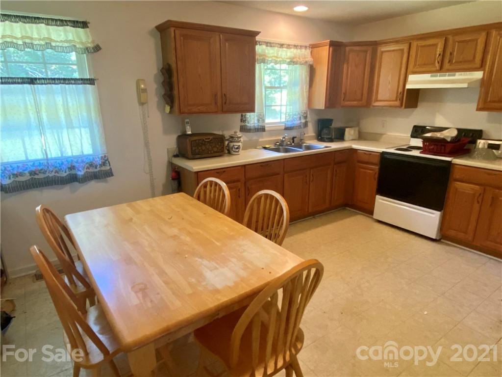 3914 Wolf Pond Road Monroe, NC 28112 - Photo 12 of 24 Gallery Image 12