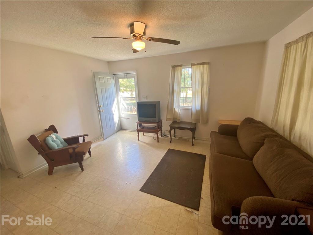 3914 Wolf Pond Road Monroe, NC 28112 - Photo 9 of 24 Gallery Image 9