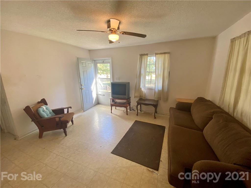 3914 Wolf Pond Road Monroe, NC 28112 - Photo 10 of 24 Gallery Image 10