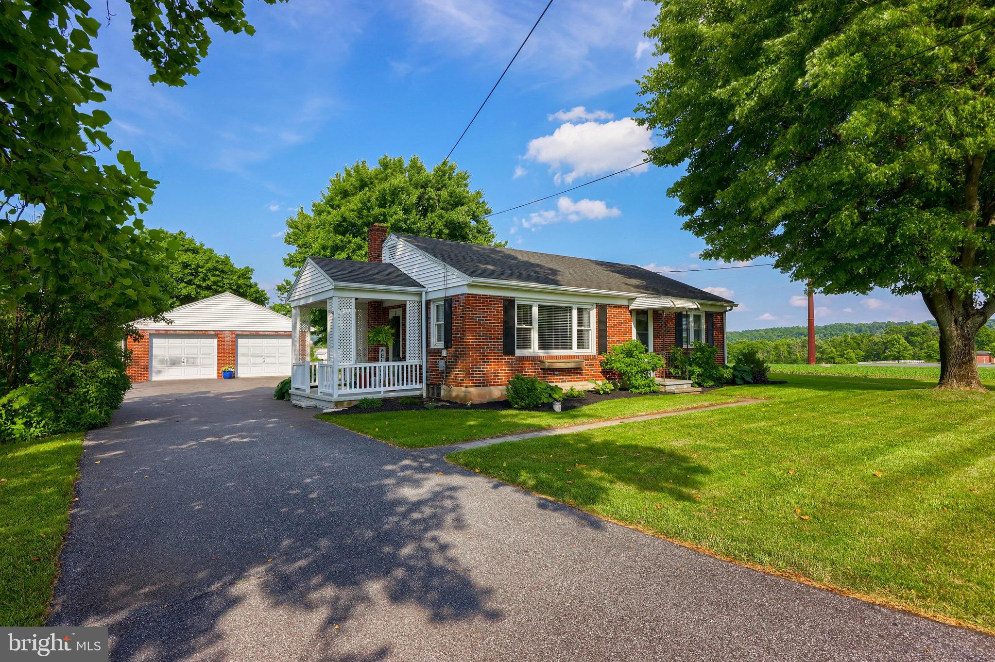 1025 White Oak Road Denver, PA 17517 - Photo 1 of 55