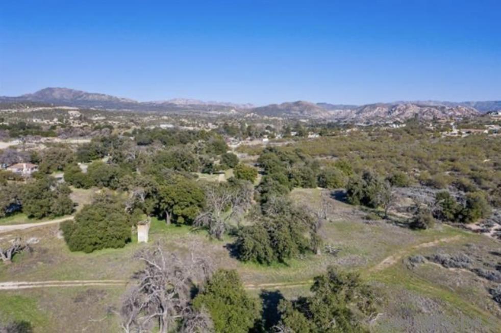 0 Jewel Valley Rd Boulevard Boulevard, CA 91905 - Photo 9 of 19 a view of a city with mountains in the background