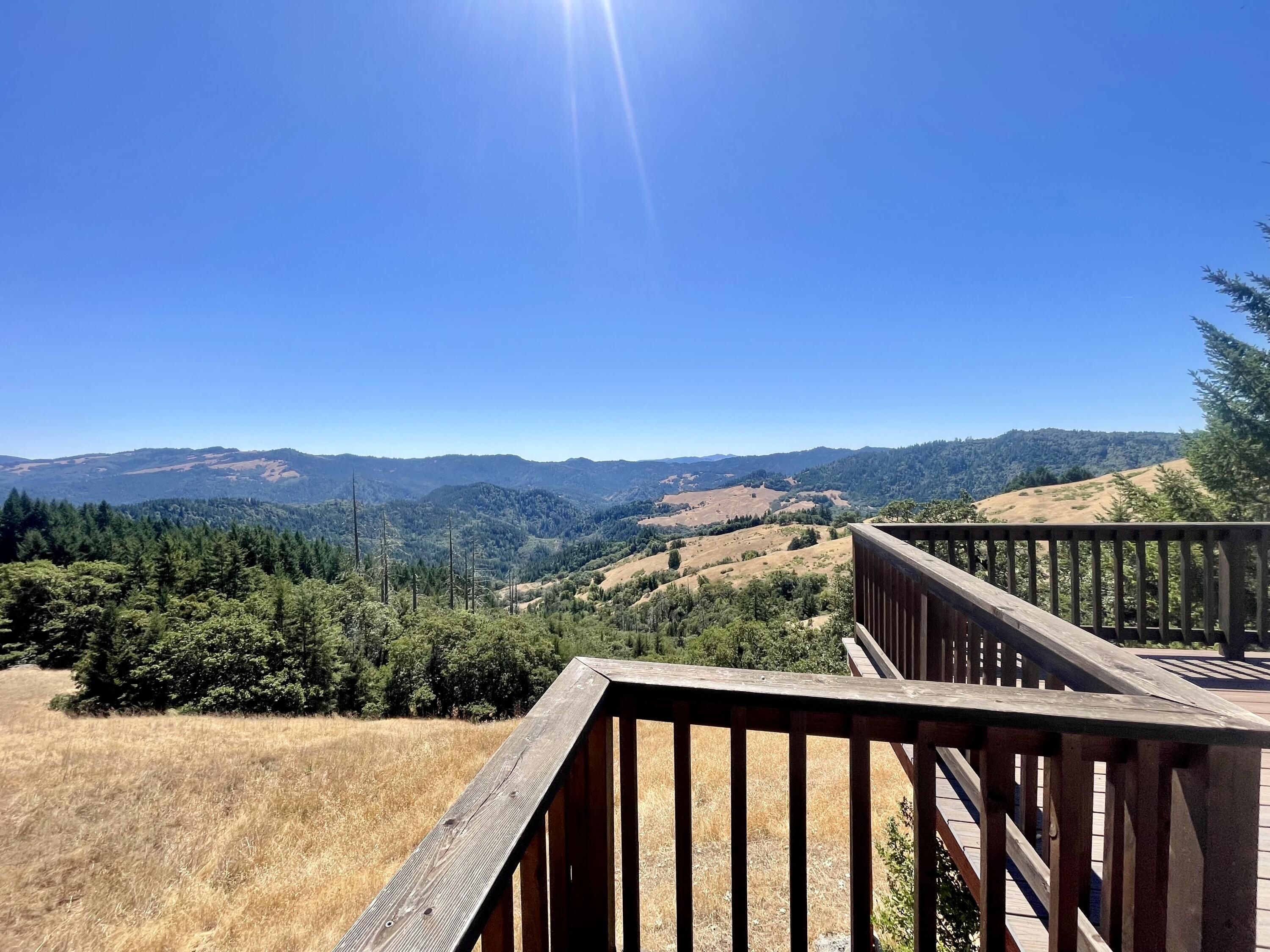 2027 Sunset Ridge Road Blocksburg, CA 95514 - Photo 30 of 37
