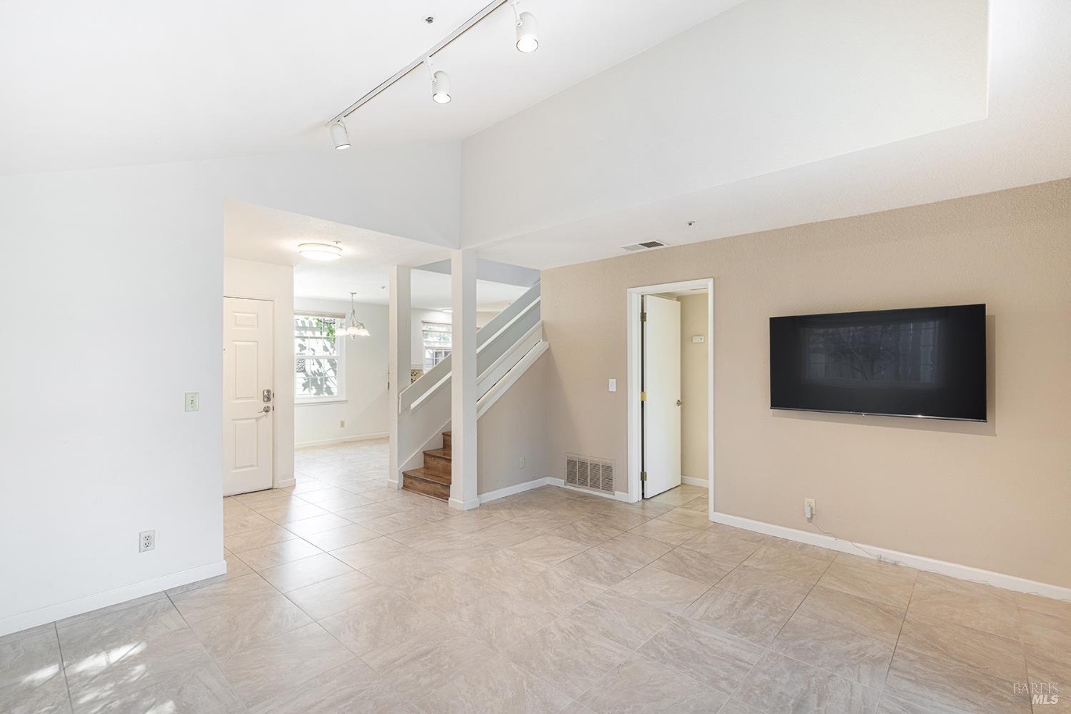 2773 Elks Way Napa, CA 94558 - Photo 12 of 39 a view of a livingroom with a flat screen tv