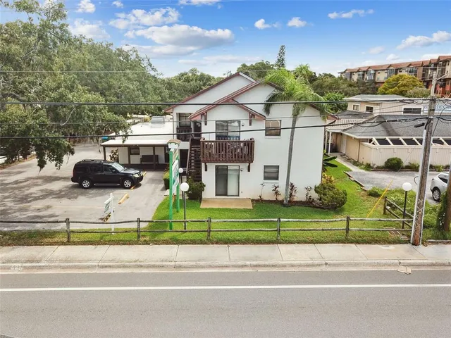 $1,695 | 8423 Seminole Boulevard, Unit 202, Seminole, FL 33772