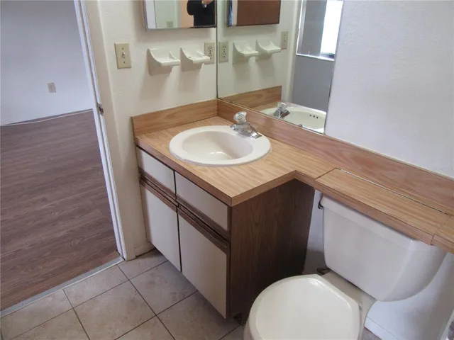 $1,695 | 8423 Seminole Boulevard, Unit 202, Seminole, FL 33772