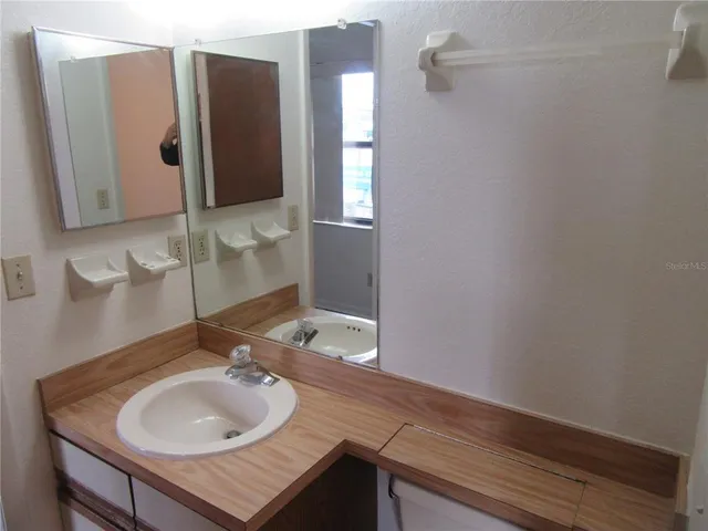 $1,695 | 8423 Seminole Boulevard, Unit 202, Seminole, FL 33772