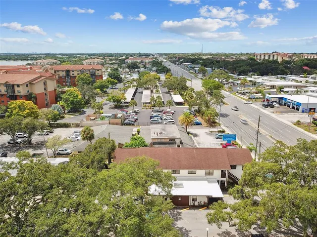 $1,695 | 8423 Seminole Boulevard, Unit 202, Seminole, FL 33772