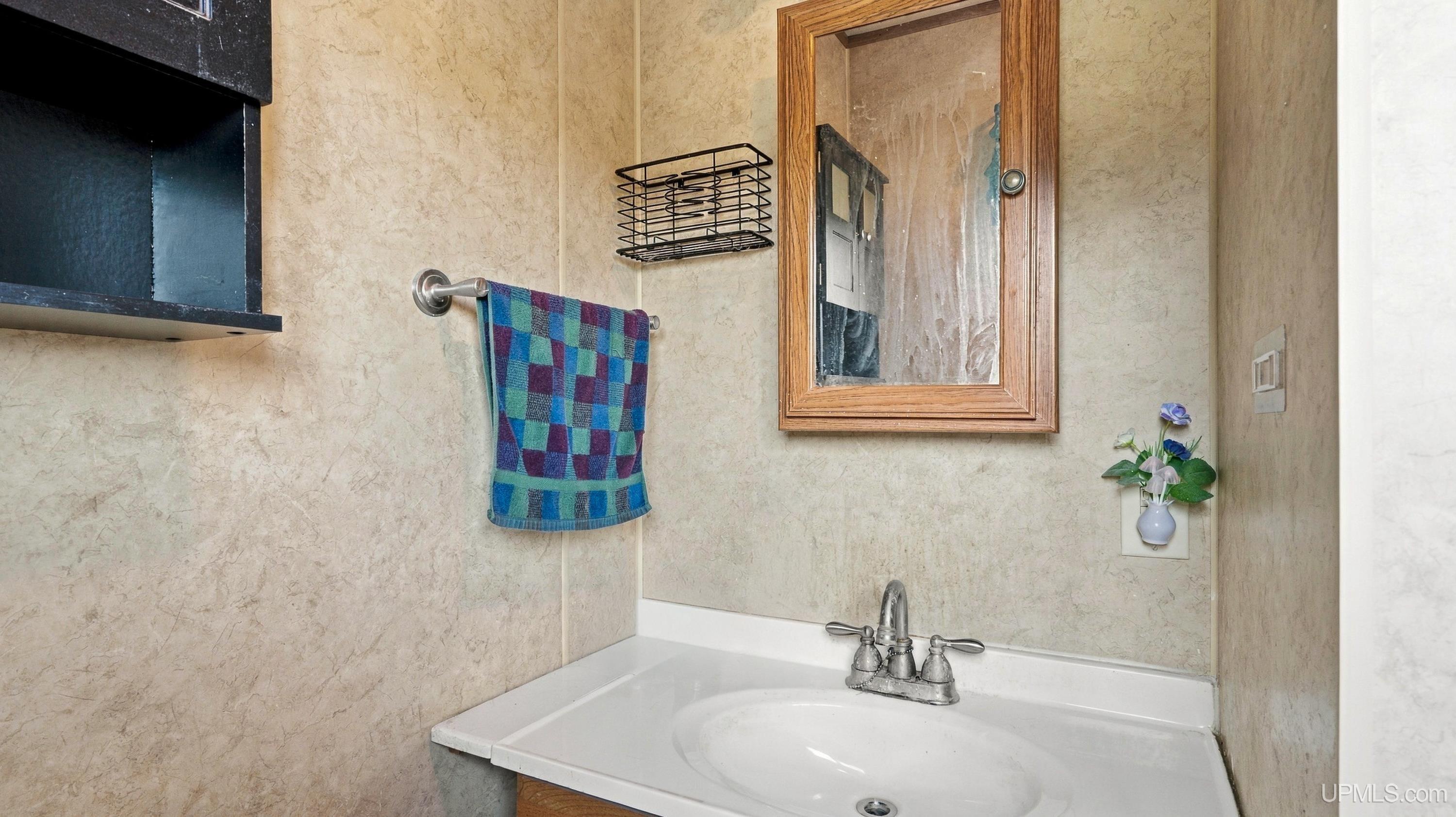 3819 20th Road Gladstone, MI 49837 - Photo 36 of 66 Gallery Image 36
