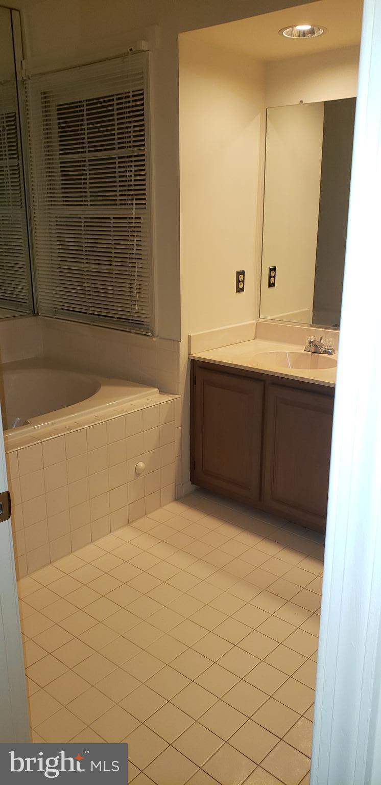 1317 Kingsbury Drive Bowie, MD 20721 - Photo 15 of 27 Master Bathroom 1