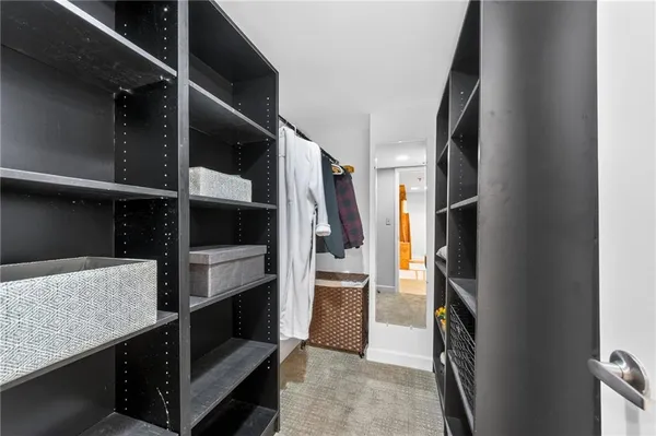 $399,900 | 600 Admiral Boulevard, Unit 1505, Kansas City, MO 64106