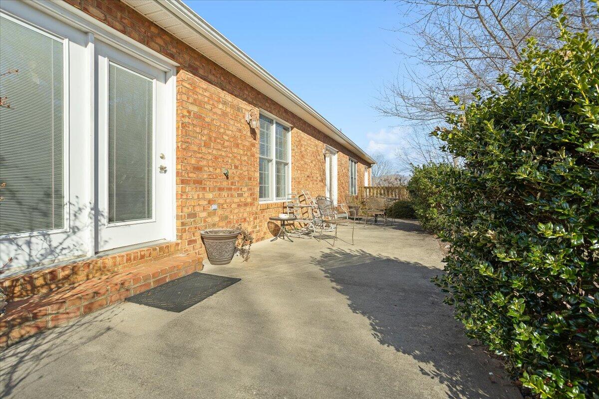 360 Maple Ridge Lane Fincastle, VA 24090 - Photo 13 of 77 13-360 Maple Ridge Ln_13