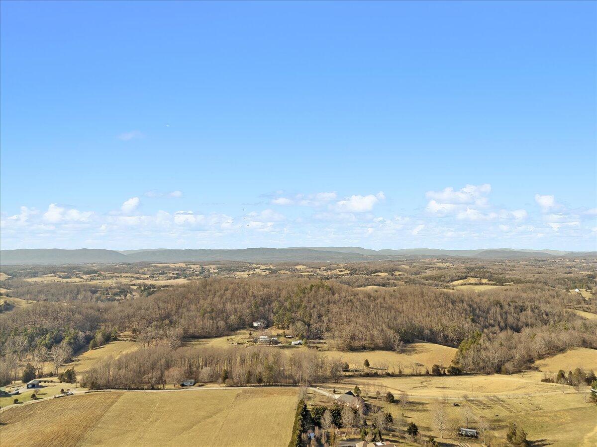 360 Maple Ridge Lane Fincastle, VA 24090 - Photo 50 of 77 50-360 Maple Ridge Ln_50