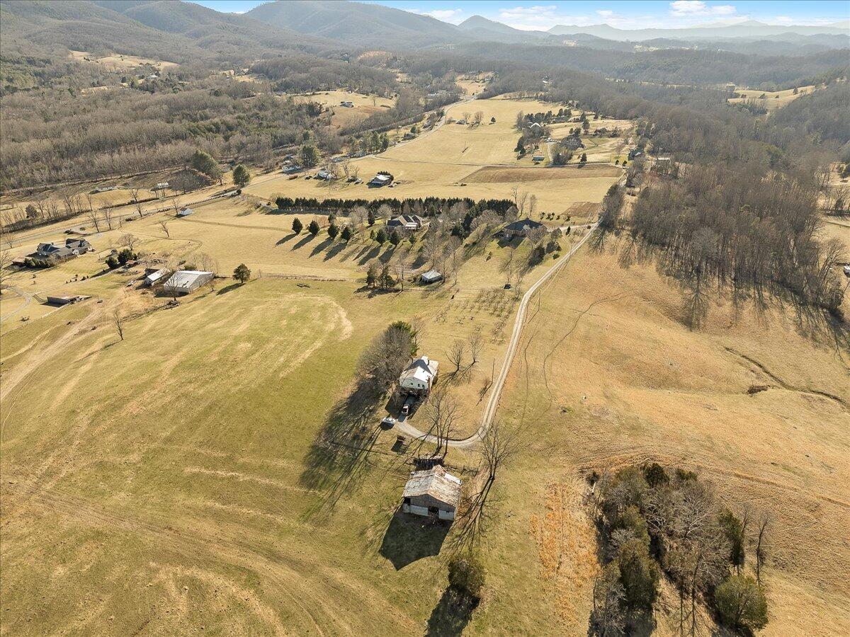 360 Maple Ridge Lane Fincastle, VA 24090 - Photo 55 of 77 a view of sky view