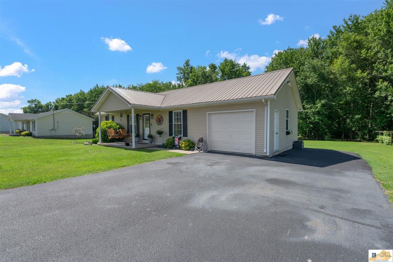 3864 Dripping Springs Road Glasgow, KY 42141 - Photo 20 of 27 Gallery Image 20