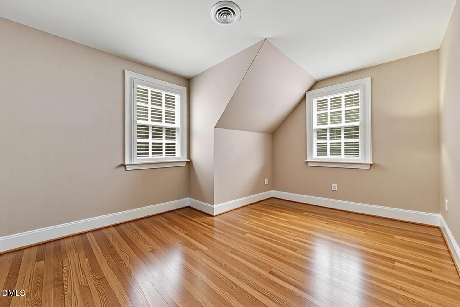 3725 Hope Valley Road Durham, NC 27707 - Photo 25 of 43 Guest Room