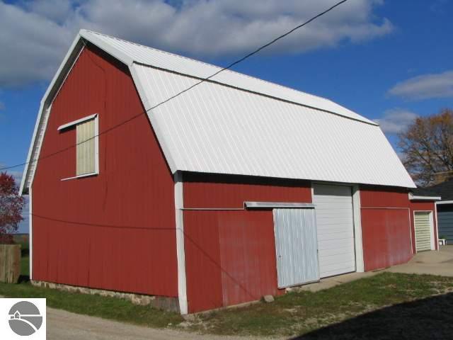 5600 West Geers Road McBain, MI 49657 - Photo 7 of 9 1669404-6.JPG