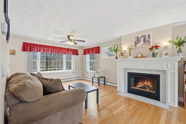 $899,900 | 143 Trimtown Road, Scituate, RI 02857
