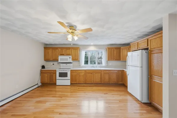 $899,900 | 143 Trimtown Road, Scituate, RI 02857