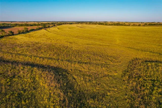 $1,000,000 | 515 County Road 262, Crawford, TX 76638
