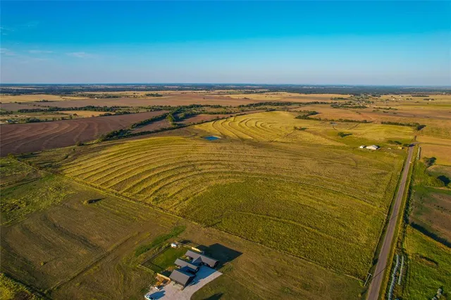 $1,000,000 | 515 County Road 262, Crawford, TX 76638