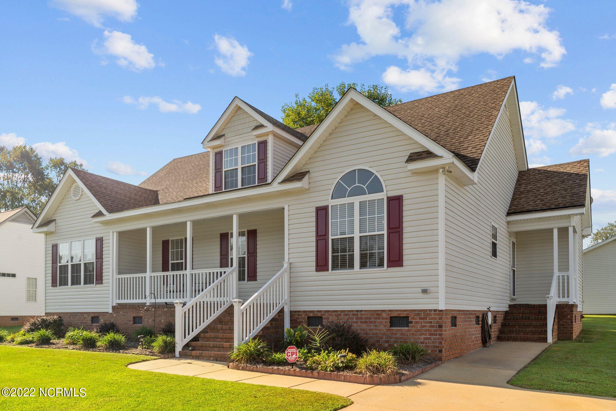 3447 Carriage Farm Road Rocky Mount, NC 27804 - Photo 3 of 49 3-web-or-mls-DSC_2216