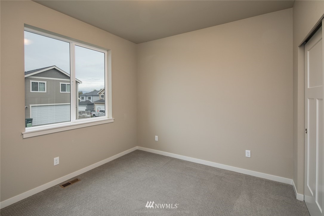 2077 Roxy Loop Ferndale, WA 98248 - Photo 15 of 31 Gallery Image 15