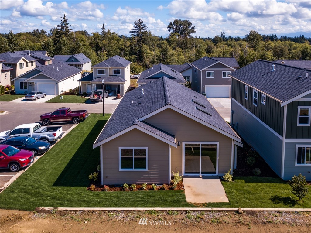 2077 Roxy Loop Ferndale, WA 98248 - Photo 22 of 31 Gallery Image 22
