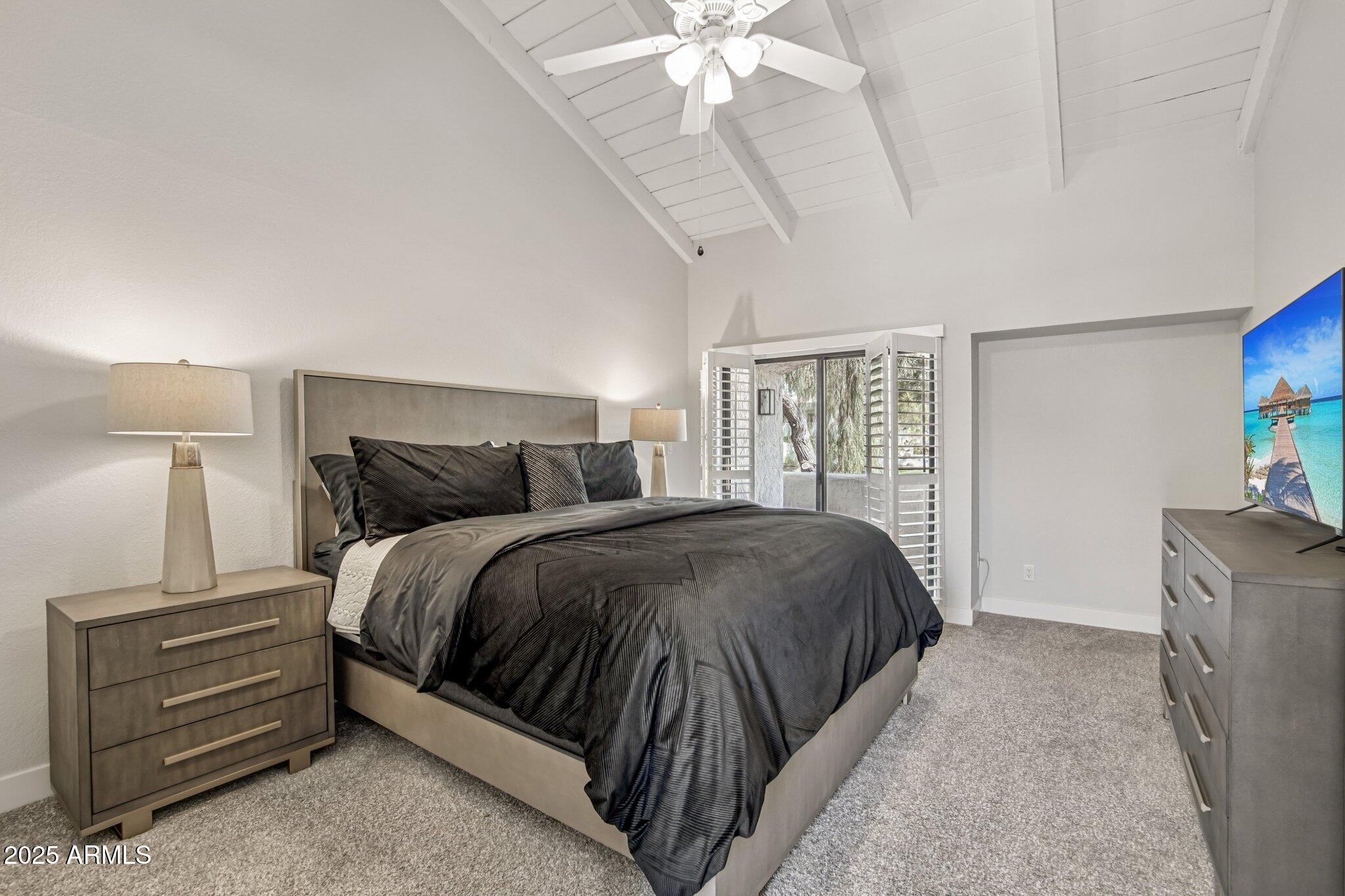 2626 East Arizona Biltmore Circle, Unit 14 Phoenix, AZ 85016 - Photo 31 of 52 Guest EnSuite Bedroom