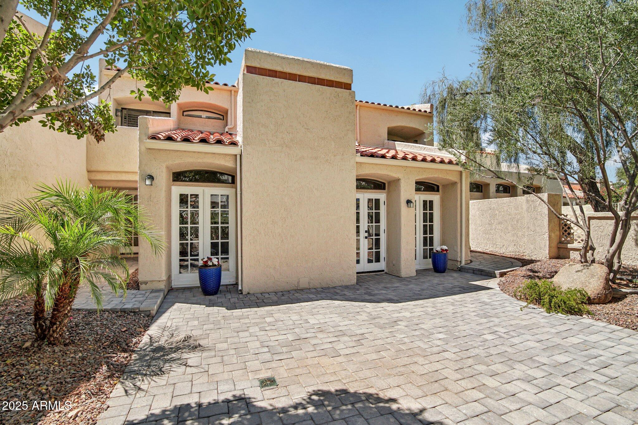 2626 East Arizona Biltmore Circle, Unit 14 Phoenix, AZ 85016 - Photo 38 of 52 Back Patio