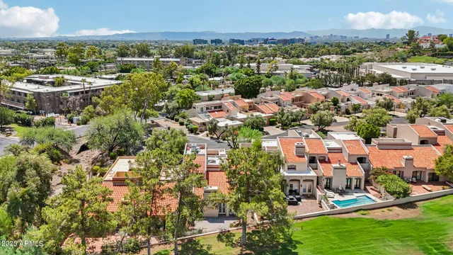 $1,325,000 | 2626 East Arizona Biltmore Circle, Unit 14, Phoenix, AZ 85016