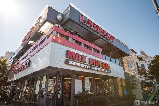 a view of a bird bath room