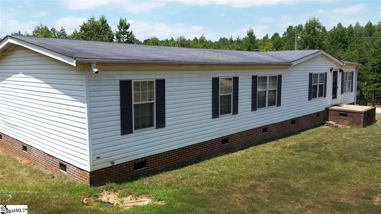 502 Allen Road Travelers Rest, SC 29690 - Photo 2 of 17