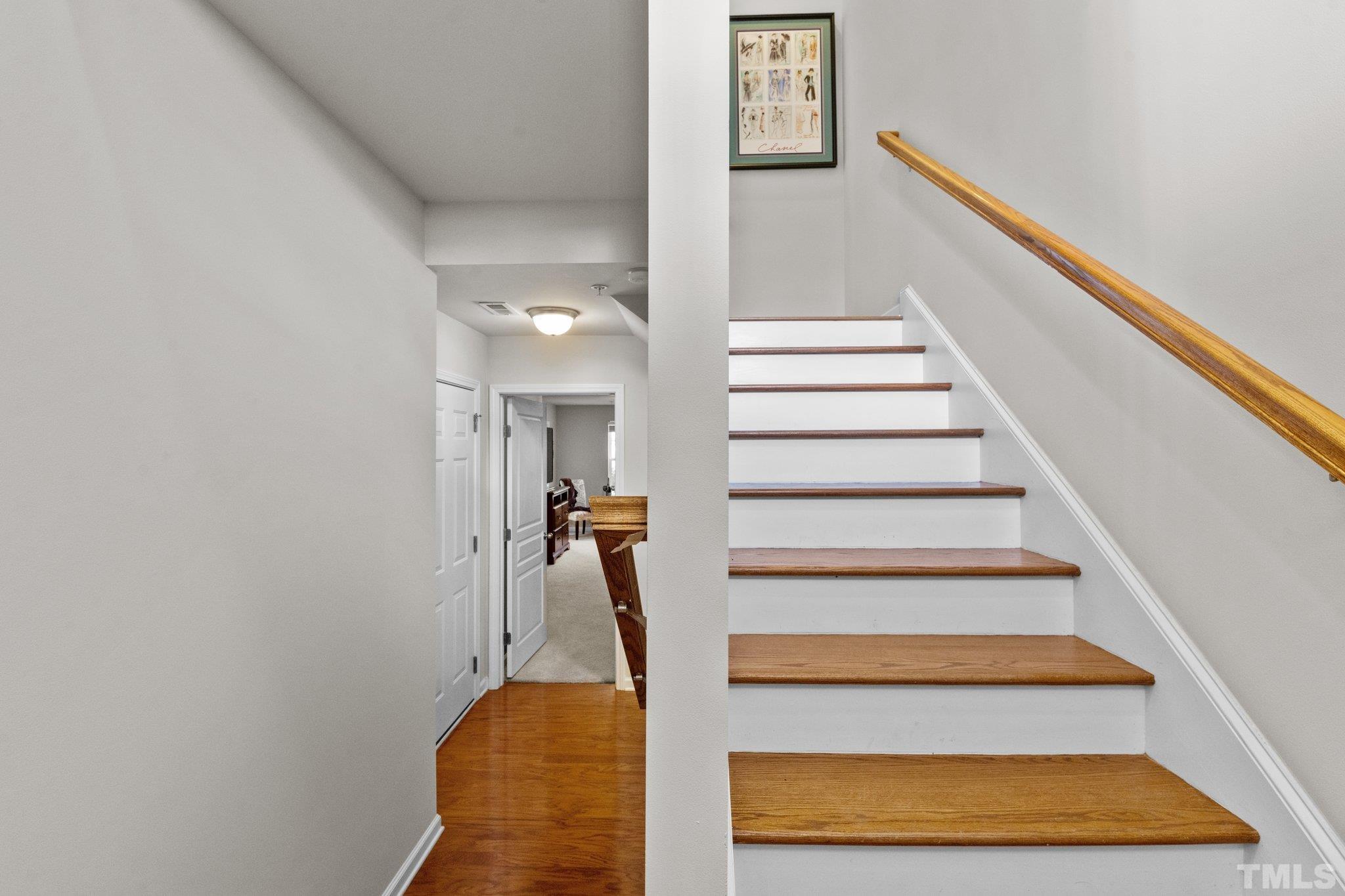 6104 Braidwood Court Raleigh, NC 27612 - Photo 11 of 31 a view of entryway