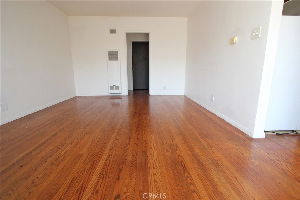 1831 East Appleton Street Long Beach, CA 90802 - Photo 6 of 13 Livingroom with hardwood floors.