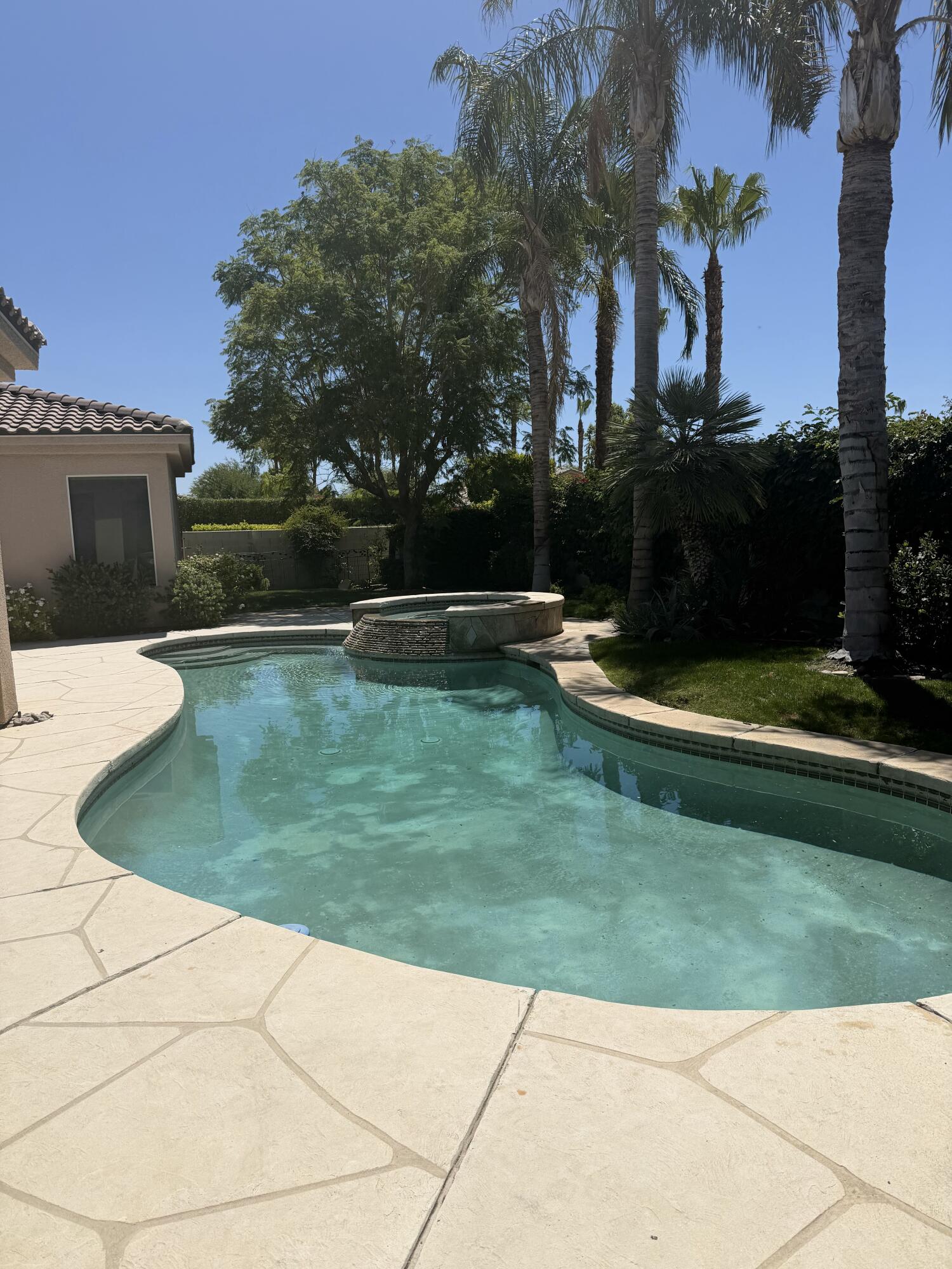 31 Sherwood Road Rancho Mirage, CA 92270 - Photo 1 of 2 31 Sherwood Road