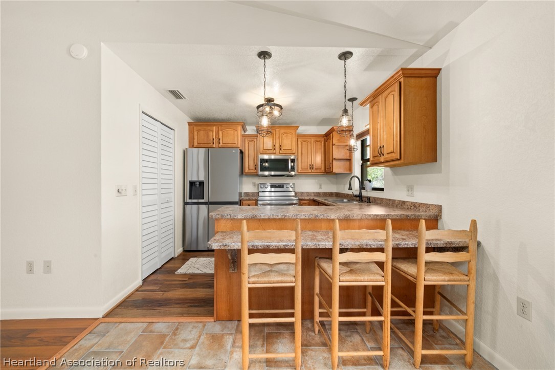 4757 East Avon Pines Road Avon Park, FL 33825 - Photo 9 of 50