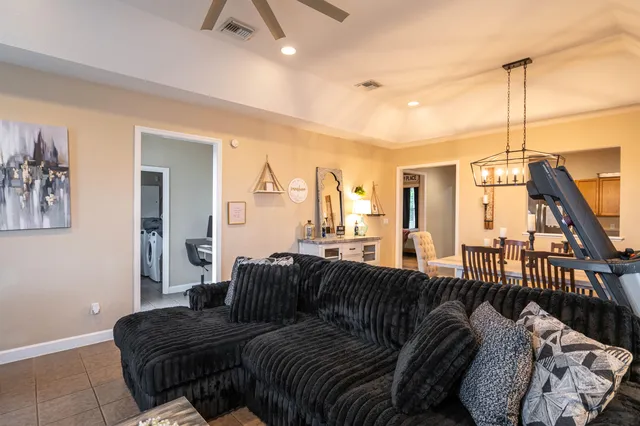 $355,777 | 3566 Four Oaks Boulevard, Tallahassee, FL 32311