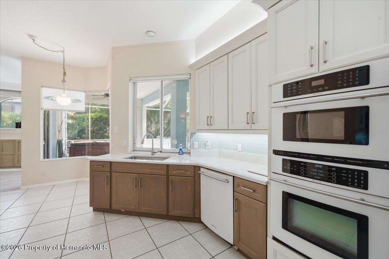 8402 Maybelle Drive Weeki Wachee, FL 34613 - Photo 23 of 78