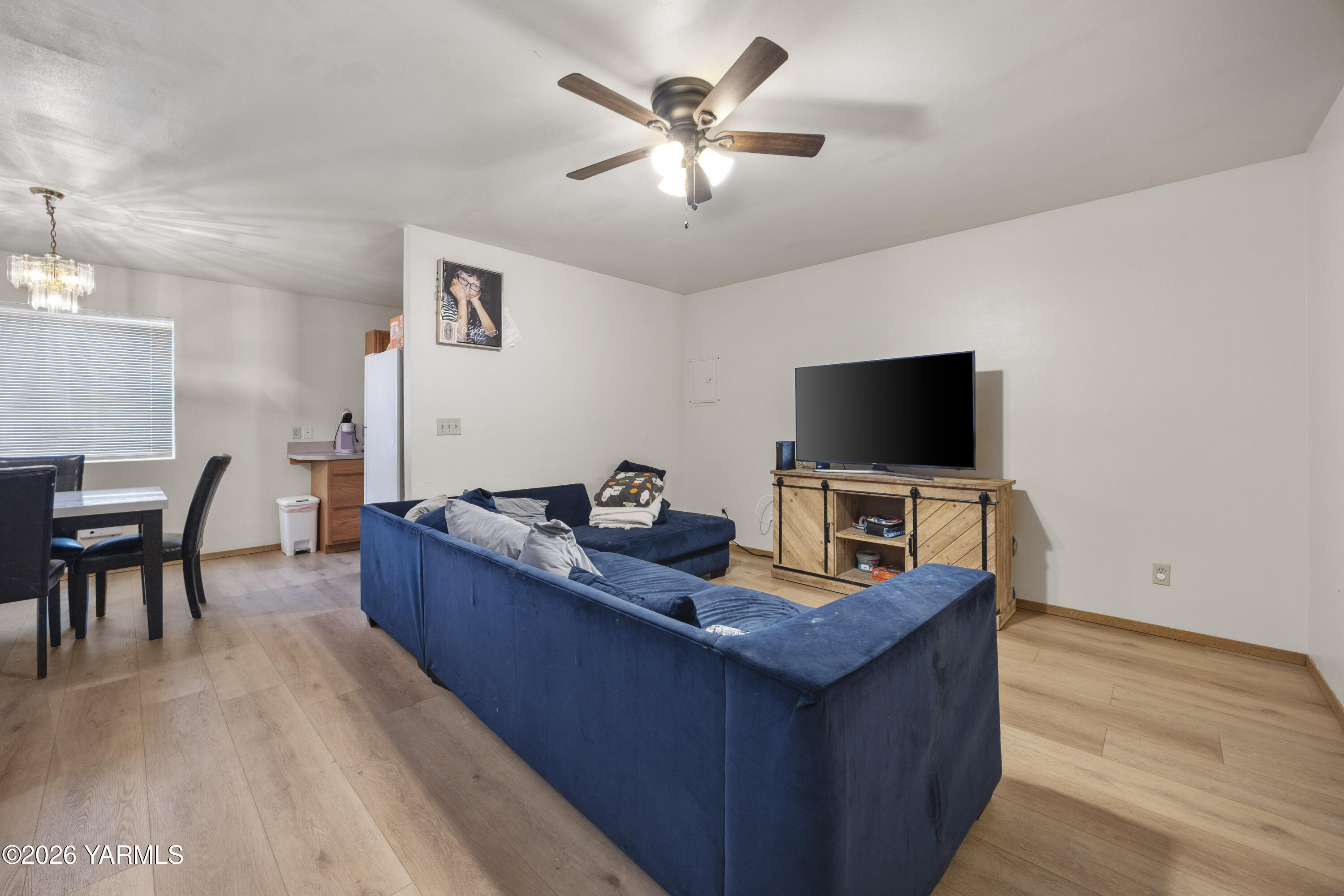 301 East 3rd Street Granger, WA 98932 - Photo 25 of 43 301 E 3rd St 1.22.26 Unit 7 10