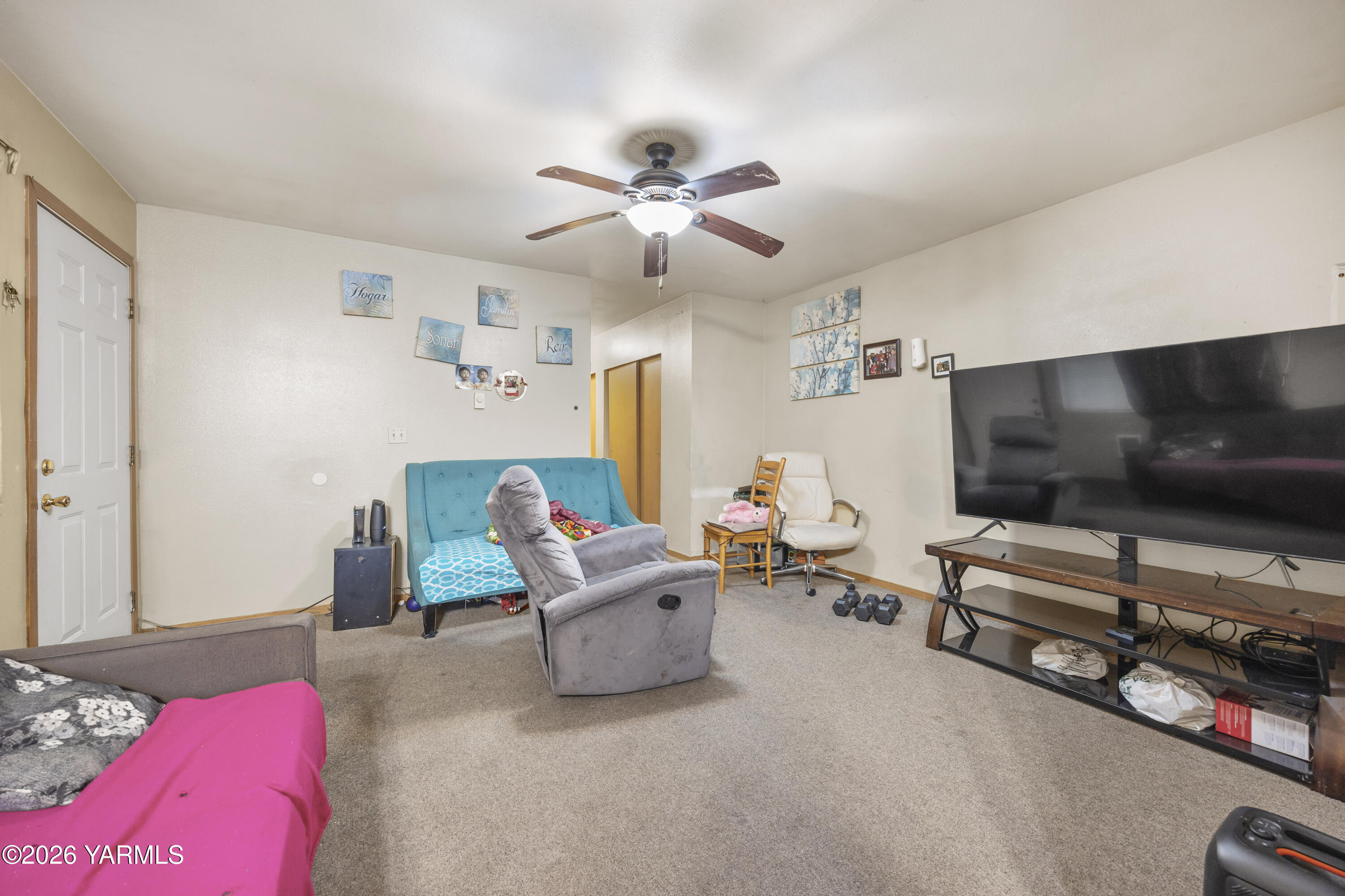 301 East 3rd Street Granger, WA 98932 - Photo 36 of 43 301 E 3rd St 1.22.26 Unit 8 5