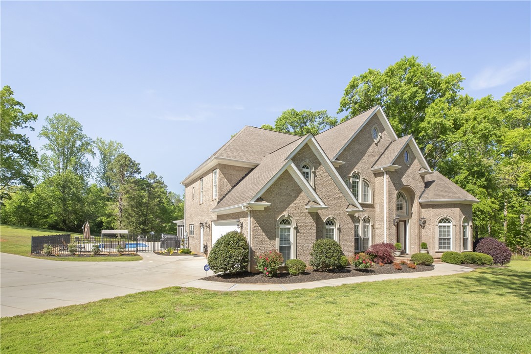 13 Wilbrooke Way Anderson, SC 29621 - Photo 3 of 50