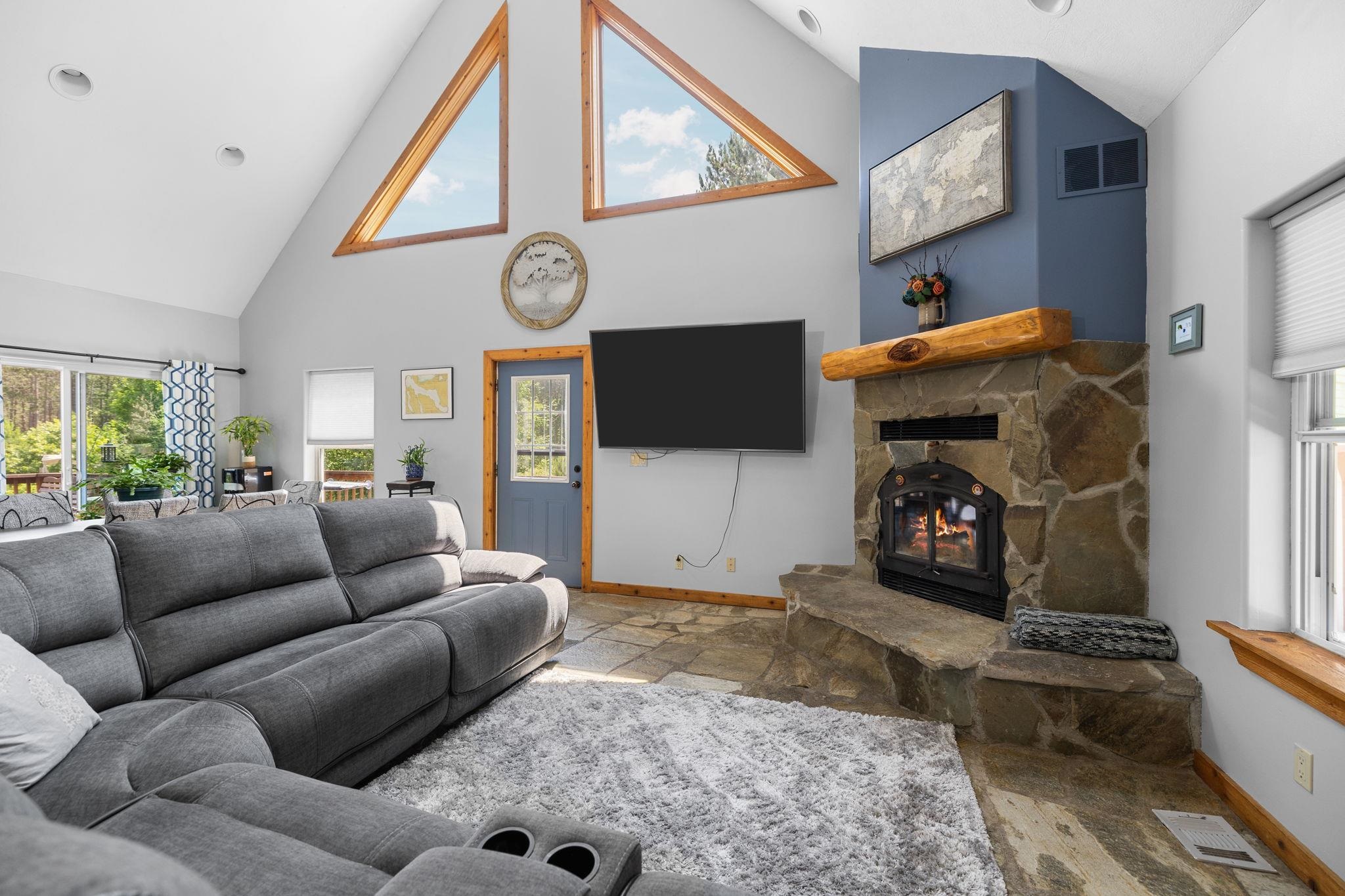 8433 Dell Road Kingsley, MI 49649 - Photo 9 of 48