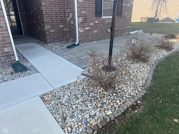 $309,900 | 1315 Bontrager Lane, Shelbyville, IN 46176