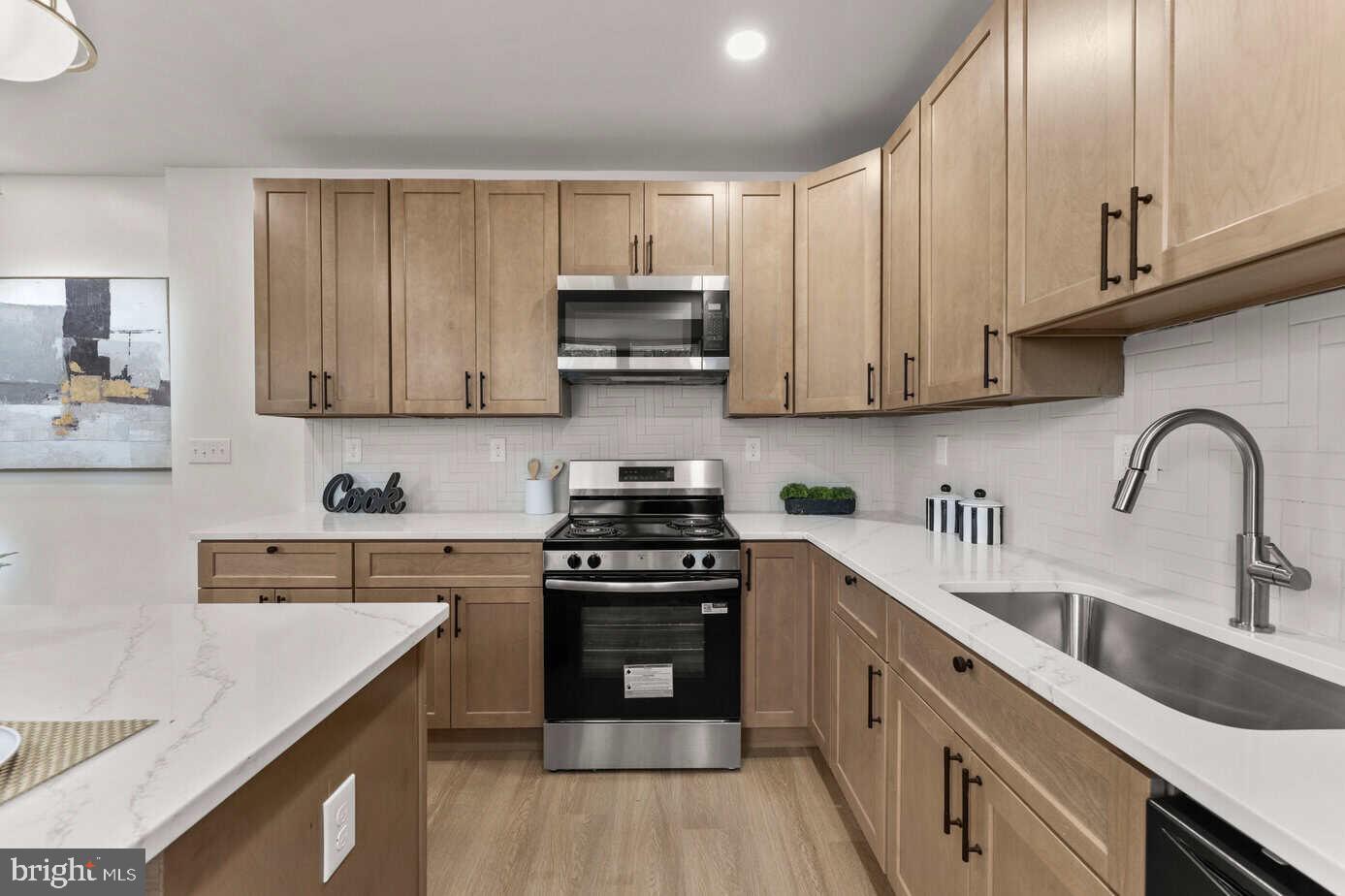 3121 McElderry Street Baltimore, MD 21205 - Photo 11 of 25 Kitchen